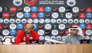 العنبري خلال المؤتمر الصحفي