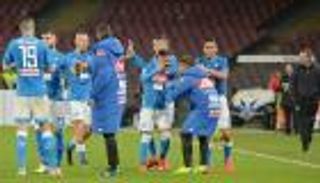 نابولي يحقق فوزا سهلا على سامبدوريا 