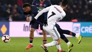 نيمار لاعب باريس سان جيرمان 