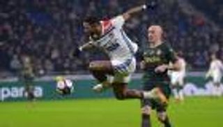 ميلان يجدد اهتمامه بضم نجم ليون