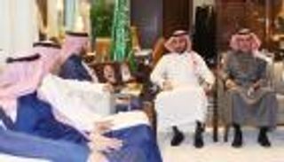 رئيس الهيئة العامة للرياضة السعودية يلتقي أعضاء اتحاد الكرة