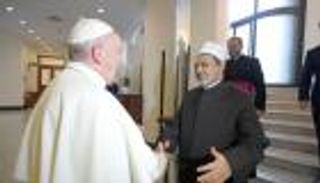 شيخ الأزهر يتوجه للإمارات لعقد قمة تاريخية مع البابا فرنسيس