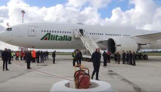 الطائرة التي تقل البابا فرنسيس