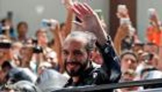 سياسي من أصل فلسطيني يعلن فوزه برئاسة السلفادور