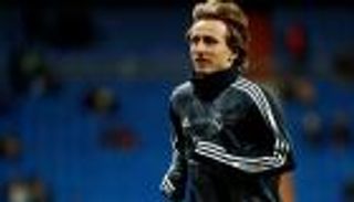 تقارير: مودريتش يقترب من تمديد عقده مع ريال مدريد