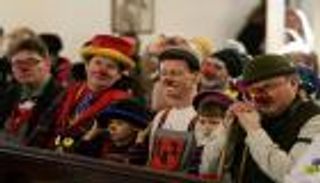 حفل فكاهي لإحياء ذكرى "ملك المهرجين" في لندن