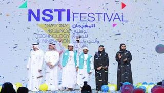 تكريم خالد الشالوبي وعبدالله الخوري الفائزين بالجائزة 