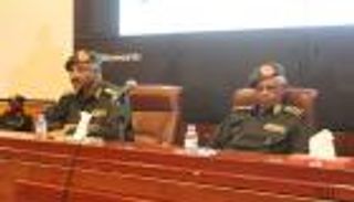 وزير الدفاع السوداني: لن نسمح بانزلاق البلاد إلى المجهول