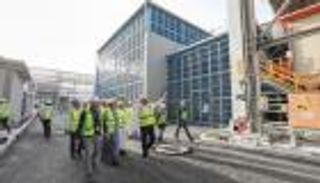 بالصور.. إنجاز 98% من توسعات أكبر محطة توليد كهرباء في الإمارات 