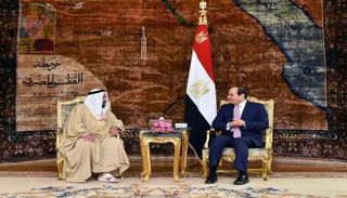  الرئيس المصري خلال استقباله الشيخ الدكتور سلطان بن محمد القاسمي