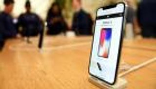 أبل تبيع آيفون X بأسعار رخيصة