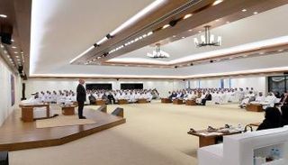 محاضرة "مدن المستقبل" في مجلس محمد بن زايد