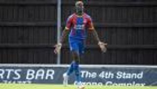 الاتحاد الإنجليزي يعاقب زاها بالغرامة والإيقاف