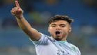 تراكم البطاقات يحرم أهلي جدة من جهود دياز أمام النصر