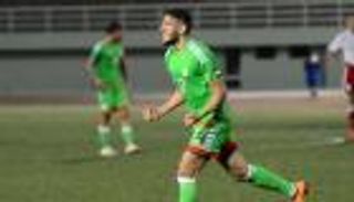 نجم الجزائر يبحث عن طوق نجاة في الصين أو أمريكا