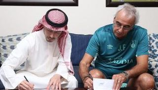 خورخي فوساتي ورئيس أهلي جدة