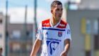 عمالقة أوروبا تتصارع على "الظاهرة الجزائرية" الجديدة