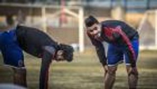 الأهلي المصري يستعيد جهود مدافعه في مواجهة سيبما