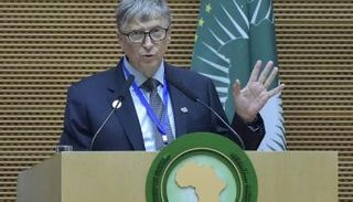 بيل جيتس يتحدث أمام القمة الأفريقية
