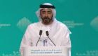 عبدالله بن زايد أمام قمة الحكومات: لقاء البابا فرنسيس وشيخ الأزهر رسالة سلام