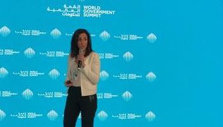 إحدى المشاركات في منتدى الشباب العربي