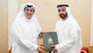 عبدالله بن زايد يتسلم نسخة من أوراق اعتماد السفير السعودي