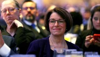 السيناتور الأمريكية إيمي كلوبوشار