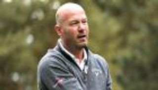 بالفيديو.. رد فعل طريف من شيرار بعد معادلة أجويرو لرقمه التاريخي