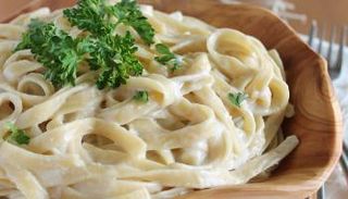 فيتوتشيني ألفريدو.. وصفة إيطالية الأصل صنعت بدافع الحب - صورة أرشيفية