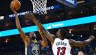 جولدن ستيت يجهض انتفاضة ميامي هيت بدوري السلة الأمريكي