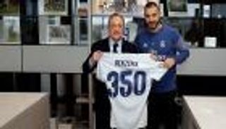 رئيس ريال مدريد: بنزيمة أفضل مهاجم في العالم