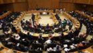 "السيدات الأول" على هامش القمة الأفريقية: الأطفال وكبار السن بحاجة إلى الحب