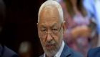 انشقاق مستشار الغنوشي.. القفز من سفينة الإخوان "الغارقة" بتونس