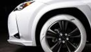 بالصور.. إطارات سيارة لكزس UX بخامات أشهر الأحذية الرياضية