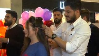 "التبرع بخصلات الشعر".. مبادرة لإسعاد أطفال السرطان بالأردن