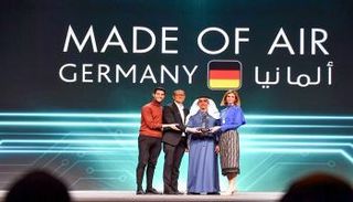 محمد بن راشد يشهد تكريم الفائزين بجائزة هاكاثون الحكومات