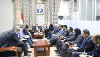 جانب من لقاء نائب رئيس الحكومة اليمنية وبعثة الاتحاد الأوروبي