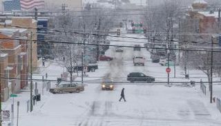 السلطات الأمريكية تلغي أكثر من 2500 رحلة جوية بسبب عاصفة شتوية