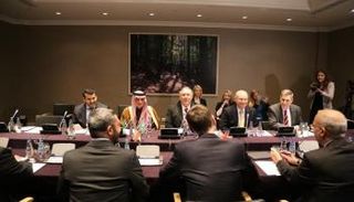 جانب من اجتماع اللجنة الرباعية الدولية بشأن اليمن في وارسو