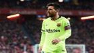 عقد ميسي الجديد يضمن له استمرار التفوق على رونالدو