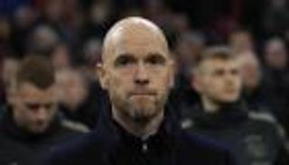 مدرب أياكس: الحكم قدم تفسيرات مختلفة لإلغاء هدف تاجليافيكو