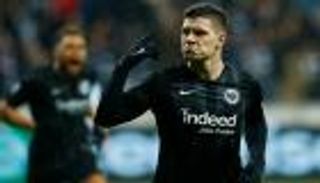 تشيلسي ينضم إلى سباق ضم يوفيتش