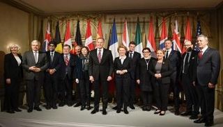 بعض المشاركين في مؤتمر ميونيخ للأمن