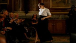 خبراء في العائلة الملكية يردون على مخاوف جورج كلوني بسبب ميجان ماركل