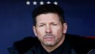 سيميوني يكشف عن أسباب تمديد عقده مع أتلتيكو مدريد