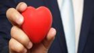 طبيب أمريكي: الحب يعزز صحة القلب ويكافح الاكتئاب