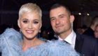 خاتم ماسي يكشف خطوبة كاتي بيري بممثل بريطاني