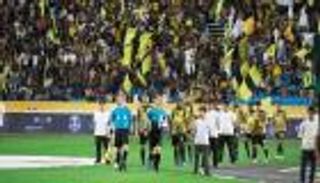 أسامة المولد يشتبك مع مدرب الرائد