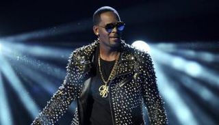 المغني آر كيلي