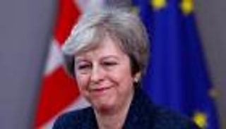 ماي تعقد محادثات مع رئيس المفوضية الأوروبية بشأن "بريكست"